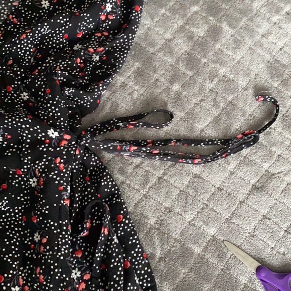 H&M Divided floral print wrap dress - Picture 5 of 5